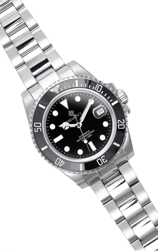The Mariner, ceas automatic personalizat - animație cu variante de cadran, bezel și brățară în culori diferite
