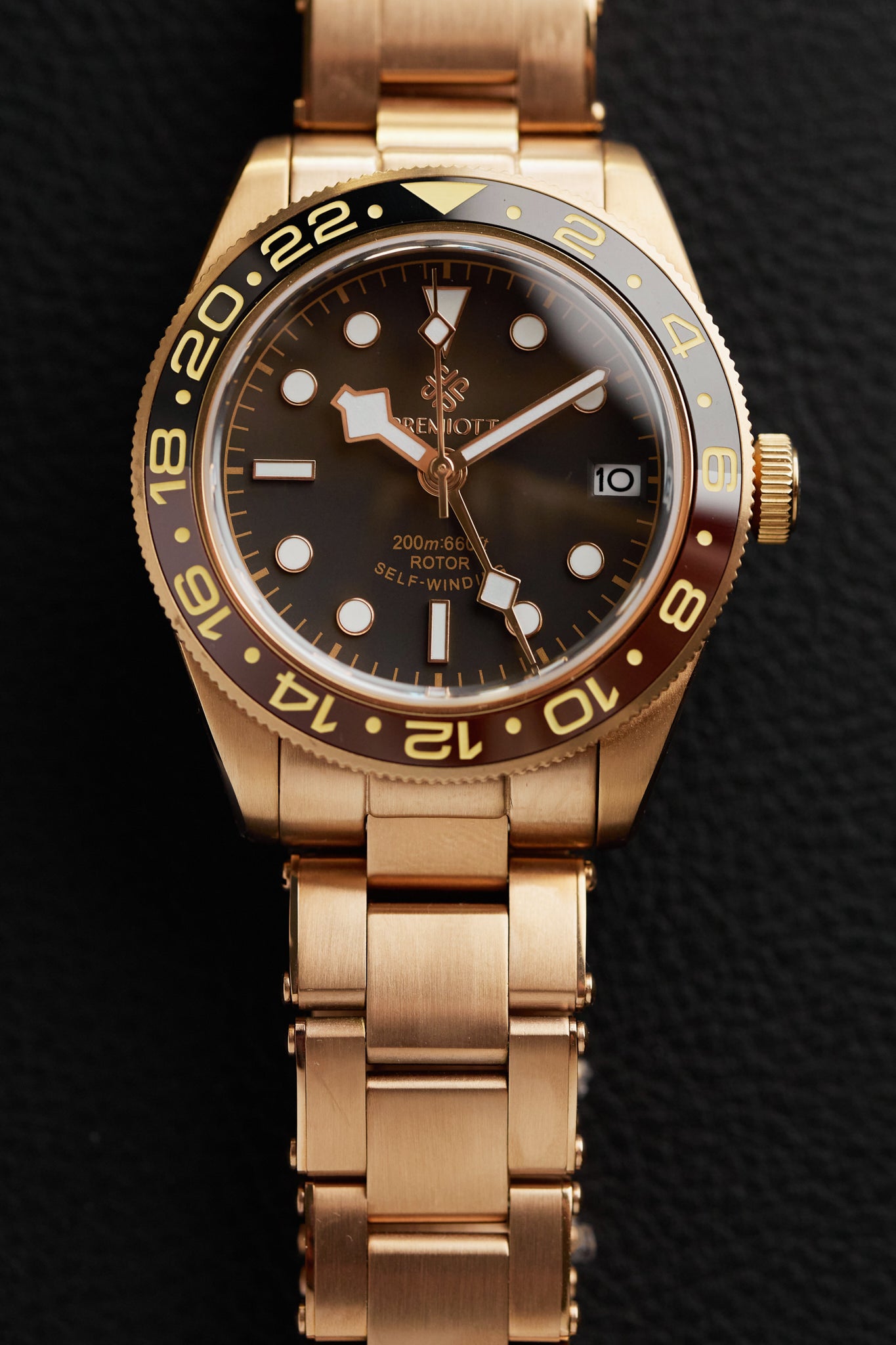 Ceasul „Bay Born” – Elegant Shadows GMT